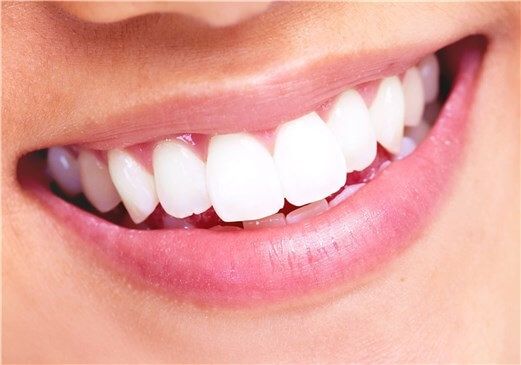 ¿Cómo afecta la diabetes a dientes y encías? La relación entre la diabetes y la salud bucodental ¿Cómo afecta la diabetes a dientes y encías? La relación entre la diabetes y la salud bucodental